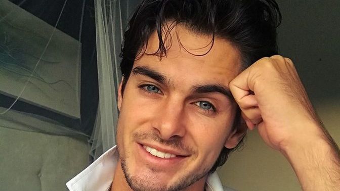 Ladies, what do you think about an attractive guy who is chronically single and has misogynistic talking points?