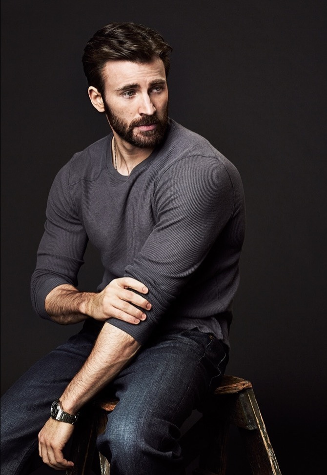 Who’s Hotter? Chris Evans or Chris Hemsworth?