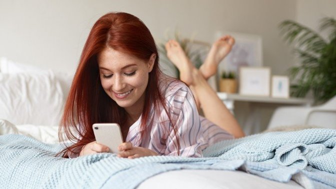 Does anyone actually enjoy flirting online or do you prefer to flirt face to face?
