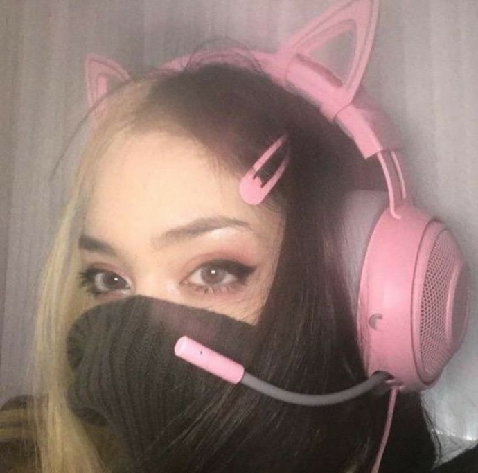 Why do people always assume girl gamers are trash?