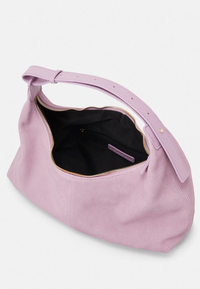 Which color should I get this handbag in (SOS)?