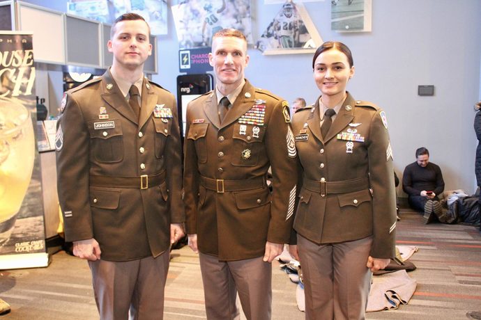 Its it true that girls are generally attracted to men in Military uniform?