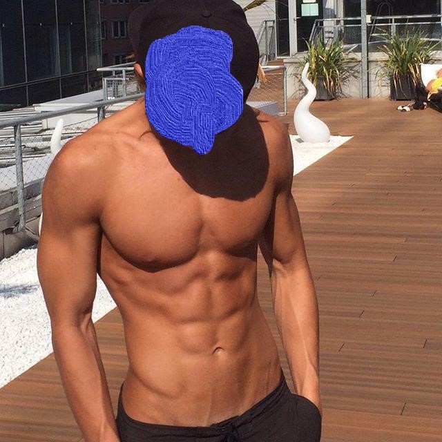 Girls, click on me i am desperate?