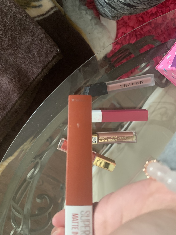Choose a matte lipstick ?