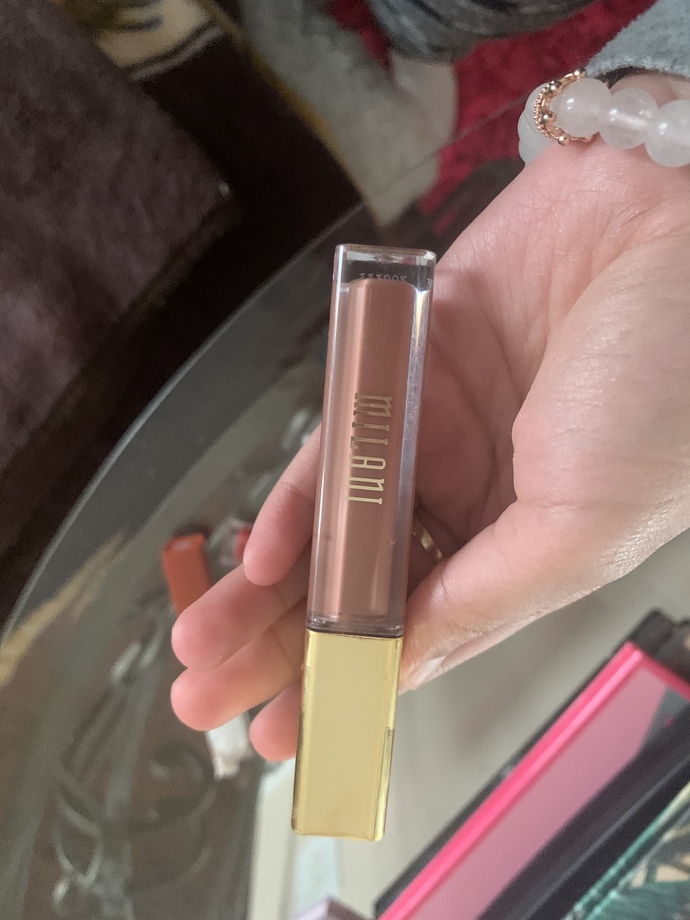 Choose a matte lipstick ?