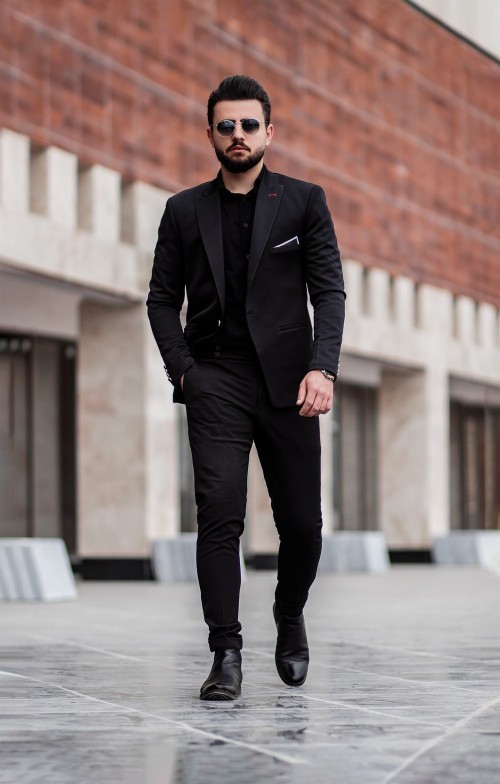 Ladies I wonder what would you prefer to see your men wear?