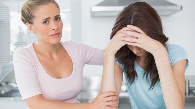 Help: My friend gets upset when I don't invite her places to hang out?