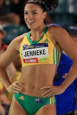 We are all lead to believe women/girls are the superior race but when put to the test do you think a lazy fat man can win against a woman in a race?