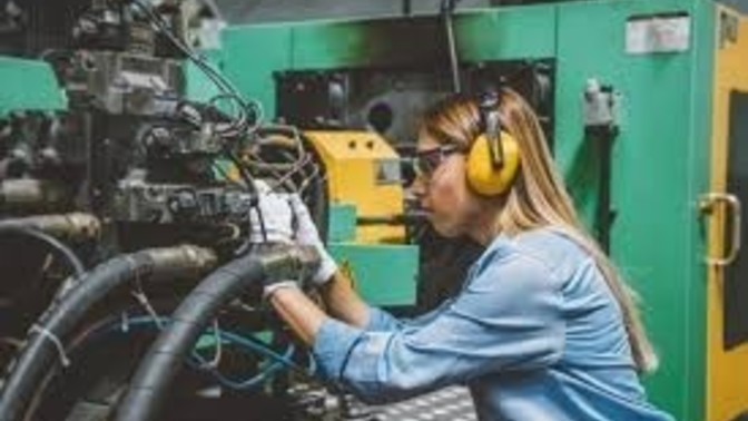 How would the construction industry be different if it was predominantly female employees?