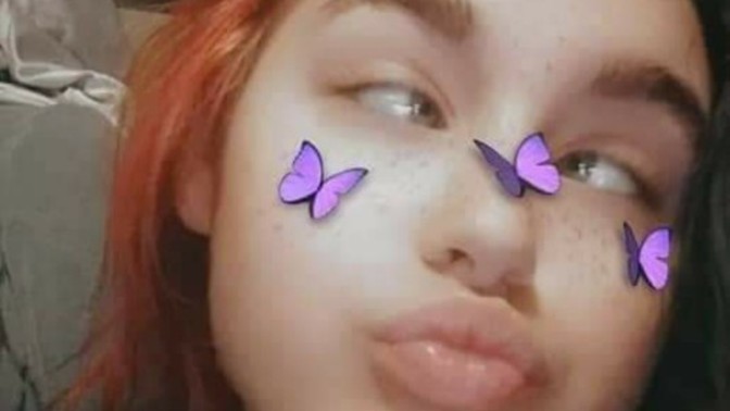 Yo this woman text my female friend Rachel in the pic with the red hair and called her handsome, wtf? Can u call women handsome?