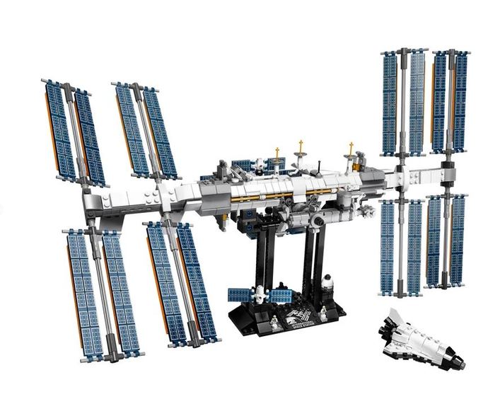 Which of these Space/Star Wars Lego sets is your favorite?