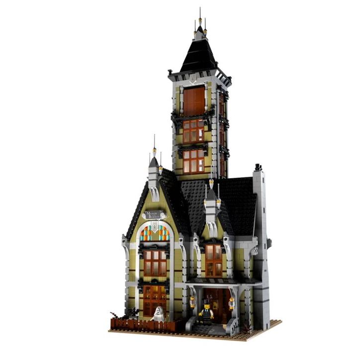 Which of these seasonal Lego sets is your favorite?