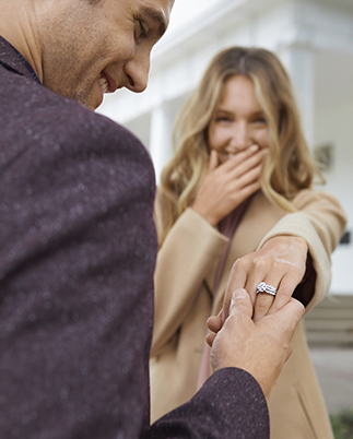 If a woman breaks off the engagement should she give the ring back?
