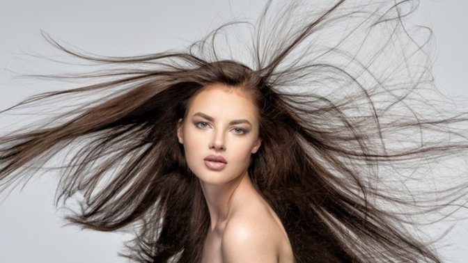 Men, does the length of the girl's hair matter to you?