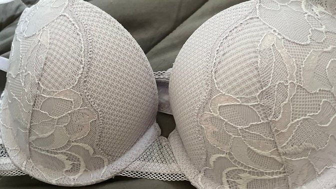 What thong color should I match a light violet bra💜 (pic)?