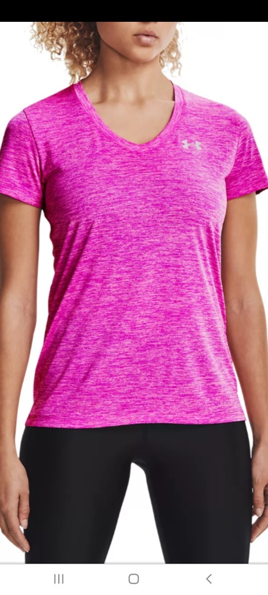What color sports tee do you like on a woman?