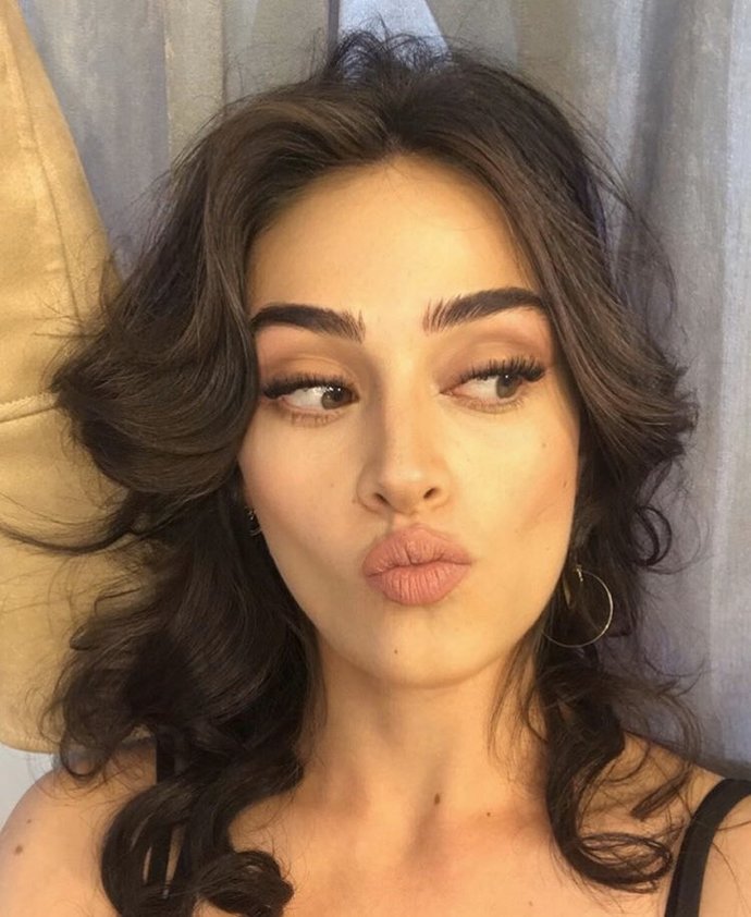 Do you think Turkish celebrities are beautiful and how is their physique?