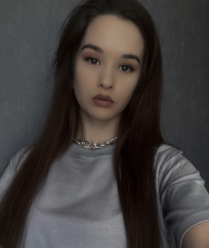 Does she look Russian or Slavic?