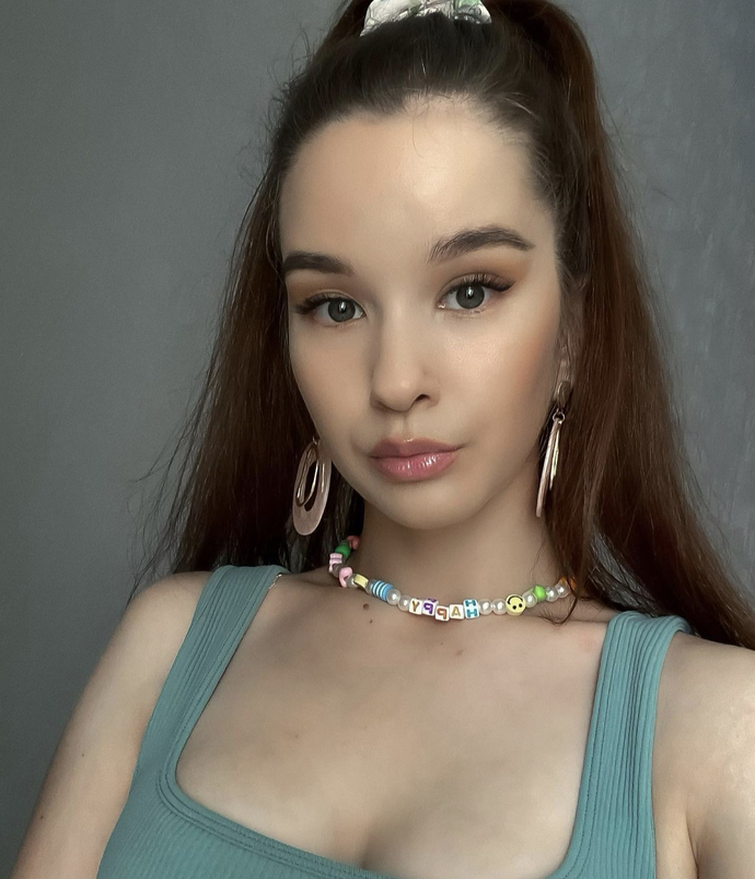 Does she look Russian or Slavic?
