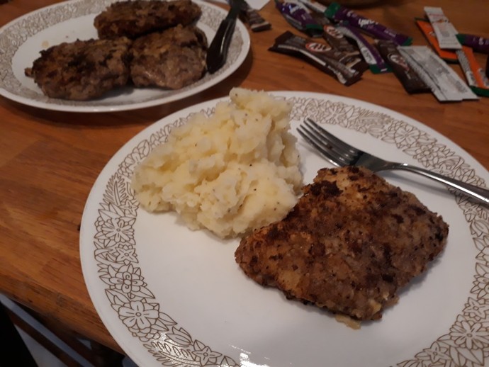 How was your evening today? What did you eat?