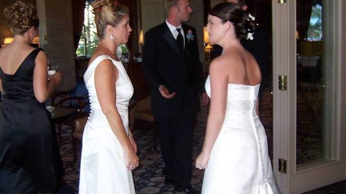 How would you react if your mom wore white on your wedding day?