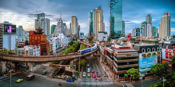 Which country is better? The Philippines or Thailand?