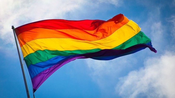 What sorts of things would make you think that a guy is gay?