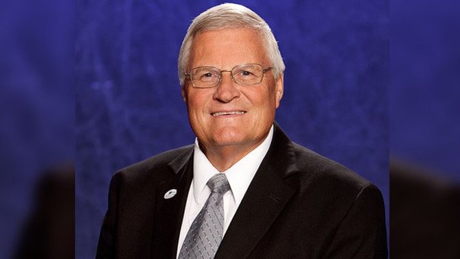 Should the anti-vaxxer and COVID denier Florida Councilman Fred Lowry, who is hospitalized with COVID, have gotten the COVID vaccine?