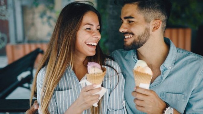 Please answer dating questions for me. I'm clueless?