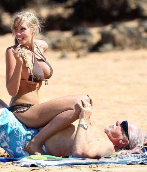 Do women really prefer a dad bod or is it just so big guys feel better about themselves?