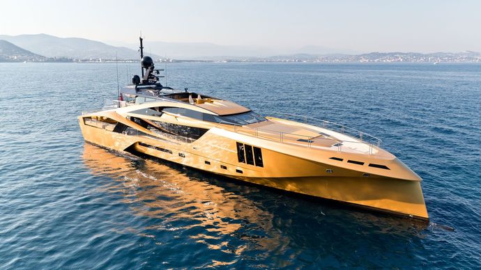 Which of these yachts/ships would you take for free?