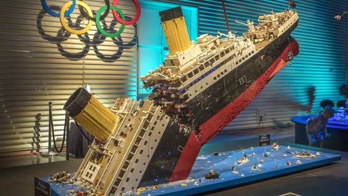 Which of these huge custom LEGO builds is your favorite?