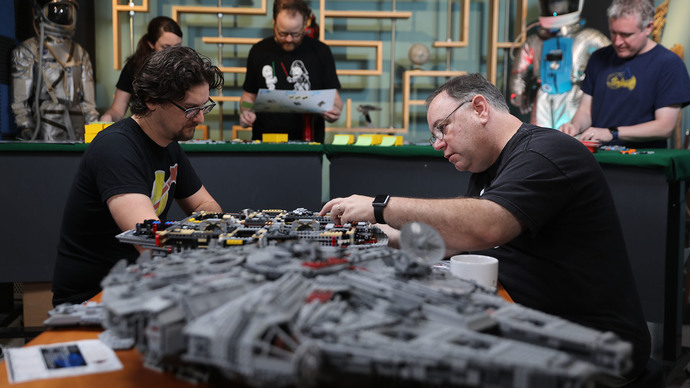 Which of these large difficult level Technic/LEGO sets is your favorite?
