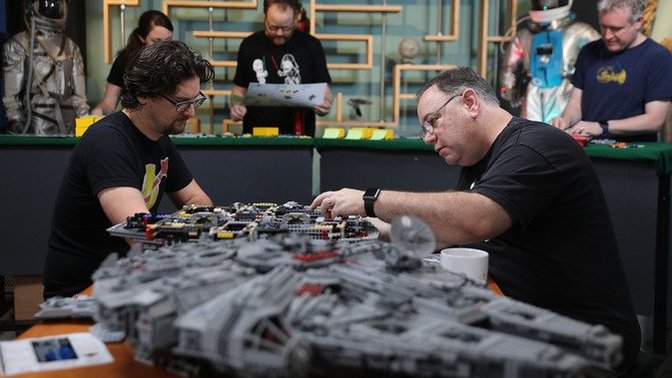 Which of these large difficult level Technic/LEGO sets is your favorite?