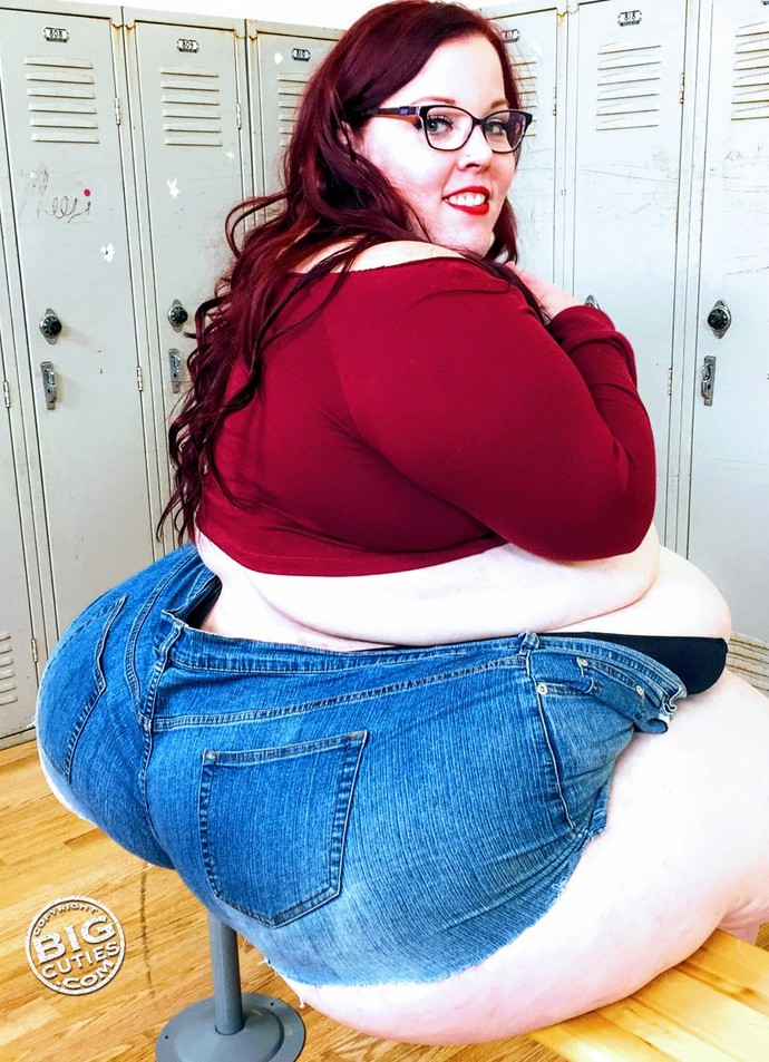 Proud Big Butt Sadie