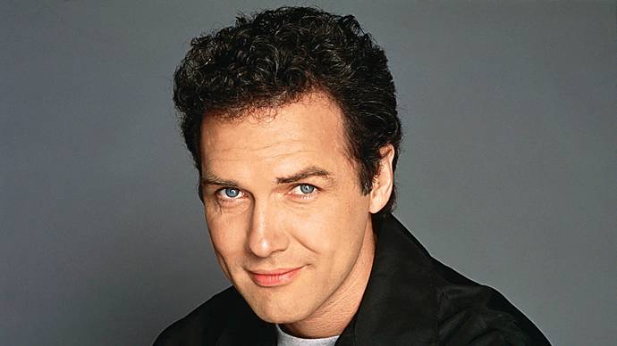 How funny is this SNL Cast member: Norm Macdonald?