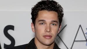 Girls: thick or thin eyebrows in guys?