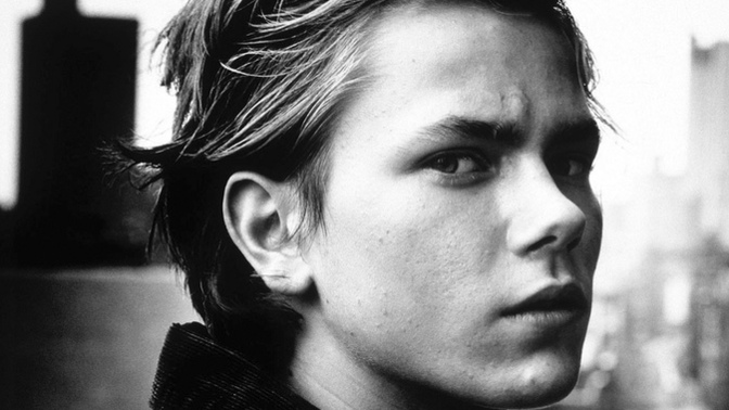 What deceased actor would you like to bring back?