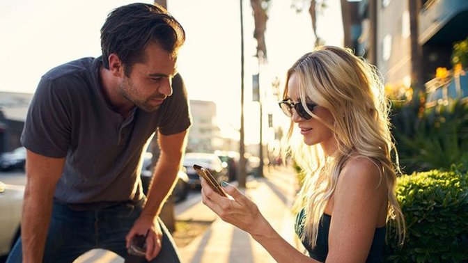 Do guys like when girls make the first move?