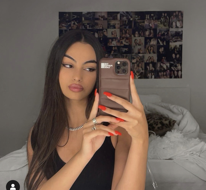 EVEN THOUGH SHE IS GORGEOUS DO YOU FIND HER BEAUTY TO BE UNIQUE AND RARE?