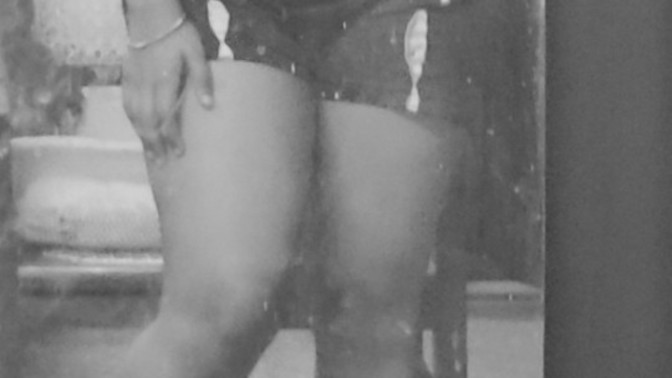 How much weight should I lose? I weigh 134 pounds and 5'2?