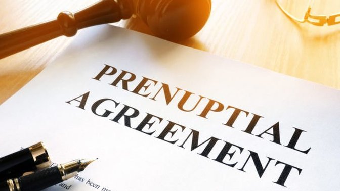 Ladies, would you sign this prenuptial agreement?