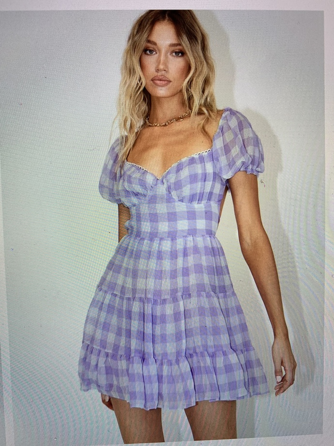 What dress should I wear for Halloween (for a doll costume)?