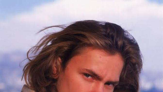 Girls, you find river phoenix attractive?