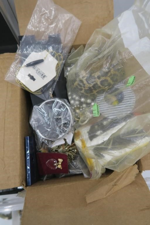 Auction  ,which is best of these items ?