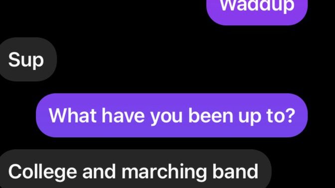 He responds quickly but short does he like me or no that’s in my mind?