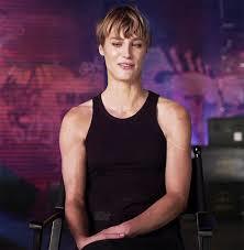 Would you date an androgynous person?