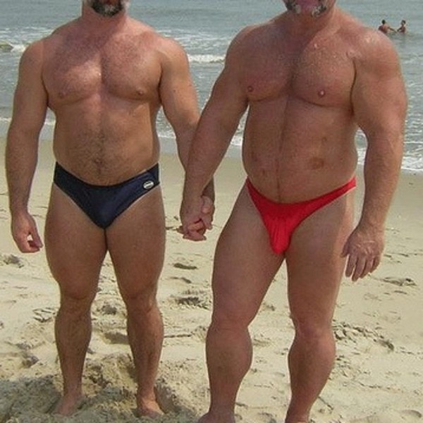 To the men who swim wearing speedos how do they feel?