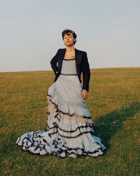 What do you think of guys wearing skirt? do you think harry style look great in that vogue cover?