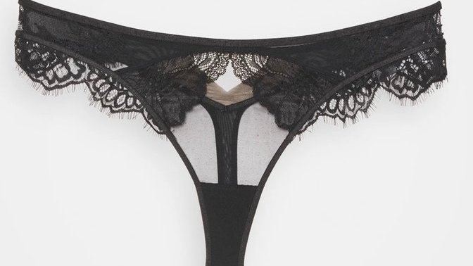 Is it unattractive that I sniff my girlfriend’s panties?